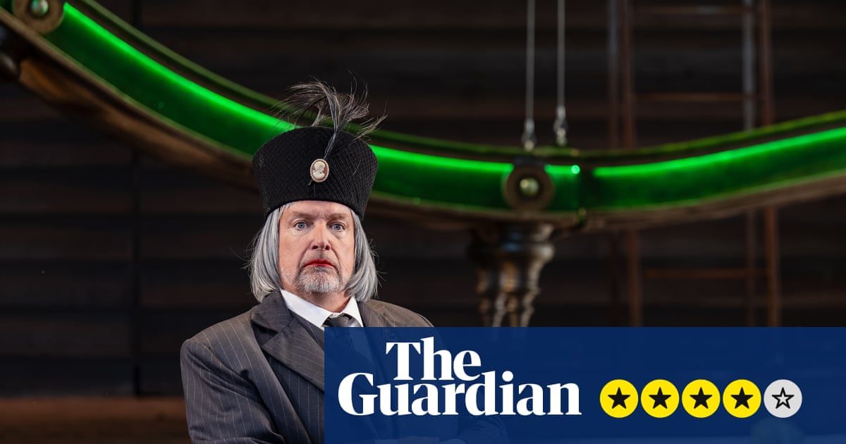 The Importance of Being Earnest review – gloriously madcap opera achieves new heights of delirium