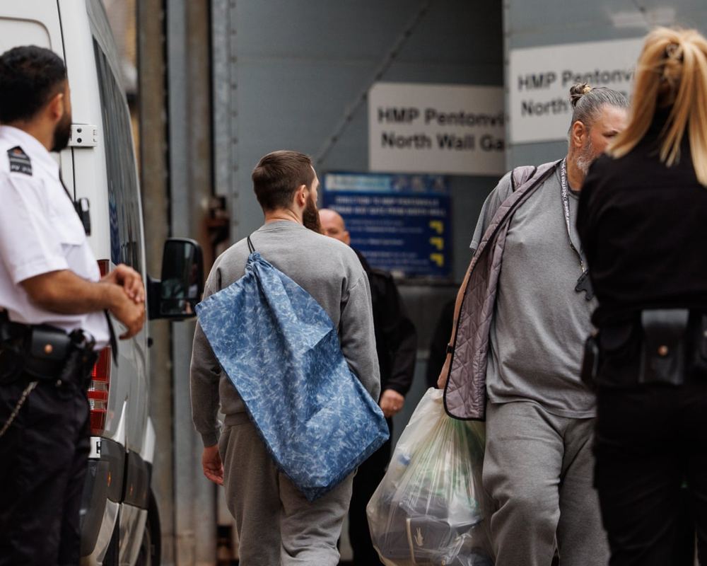 UK halts early prison releases as justice minister Timpson quits
