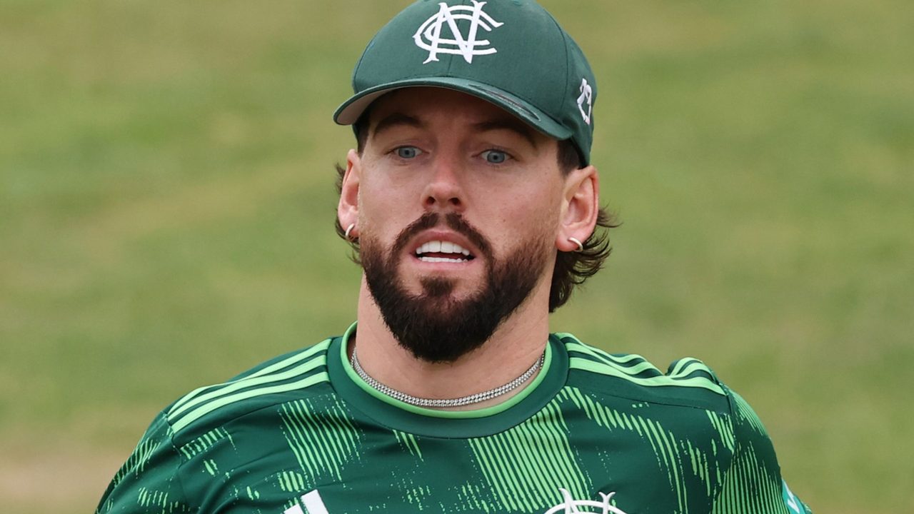 Vitality Blast: Nottinghamshire earn home quarter-final; Surrey go top in South