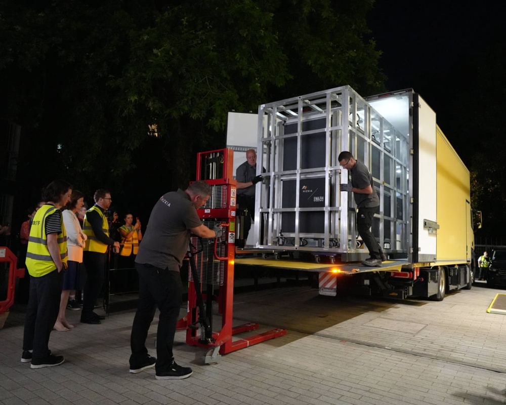 Bayeux tapestry arrives on British shores for ‘once-in-a-lifetime’ exhibition