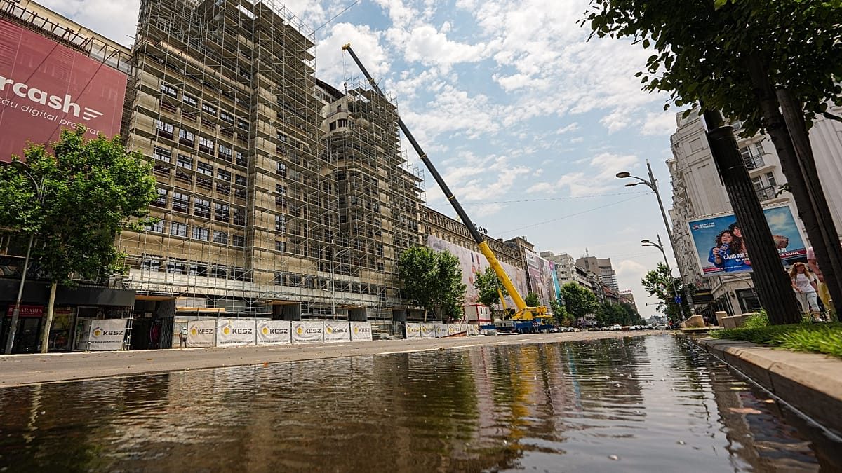 Two dead after storms batter Austria and Romania
