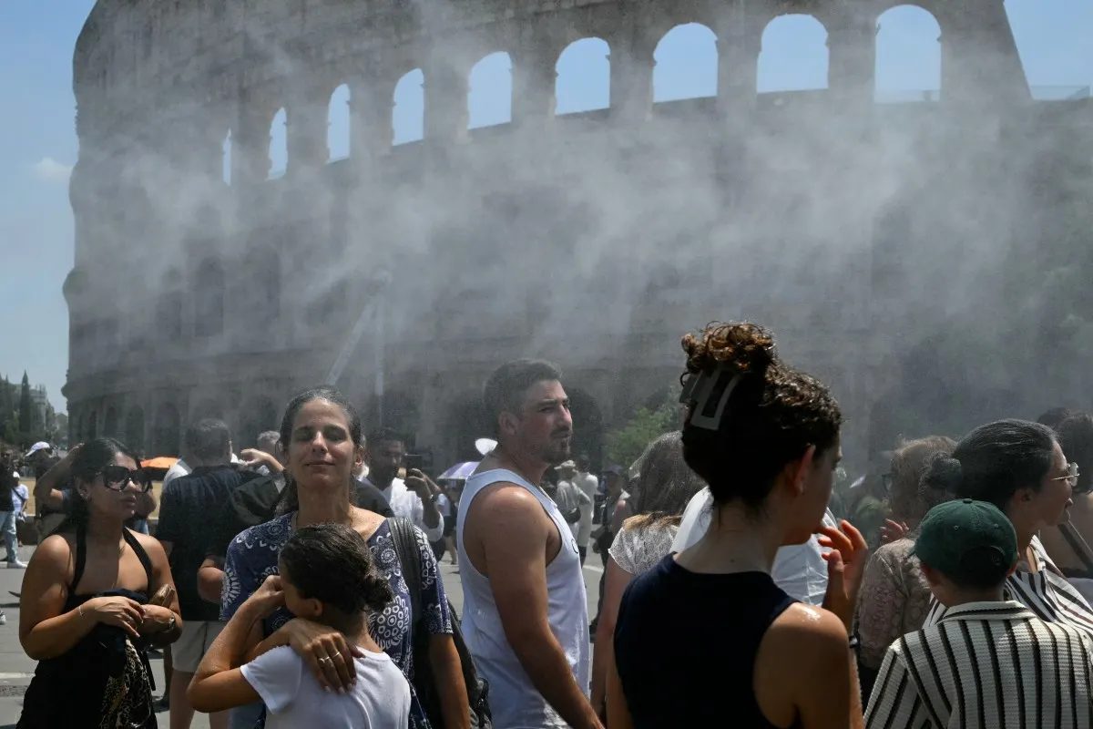'Worse than India': Tourists soldier on in Rome despite heatwave