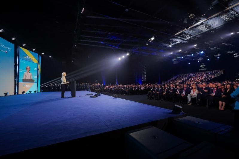 Ukraine recovery conference kicks off without Zelenskyy