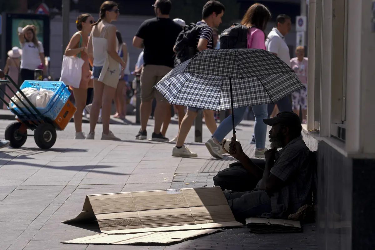 Swedish weather agency expands warnings as heatwave hits