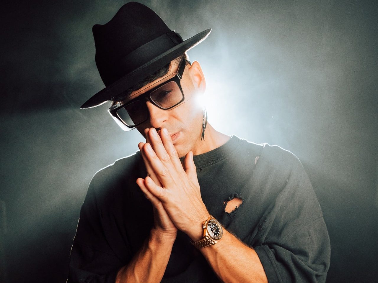 Timmy Trumpet switches gears with emotive new single ‘Roses’ featuring bradeazy and Richard Judge