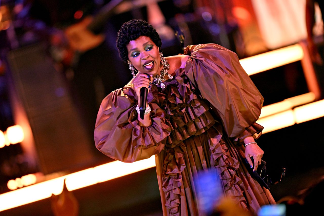 Watch Ms. Lauryn Hill Tribute With SZA, Doechii, and Nas at BET Awards 2026