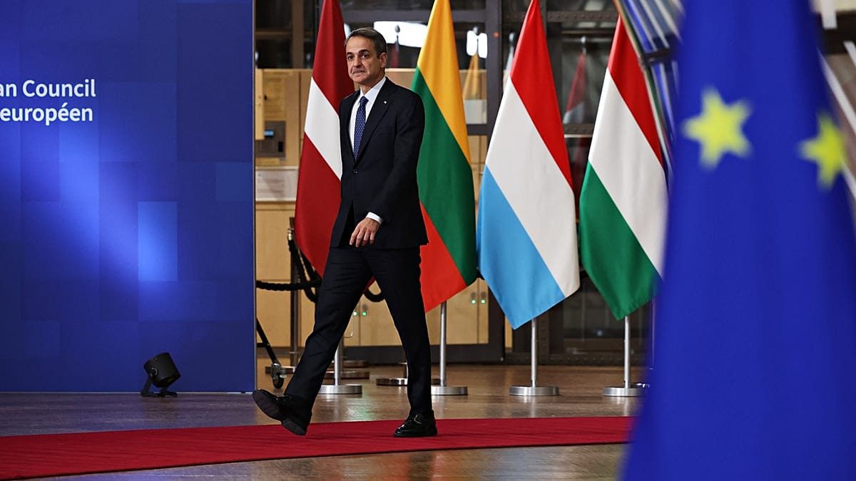 Greek veto stalls EU Russia sanctions over LNG ships