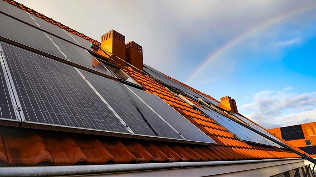Rooftop solar can provide five hours of 'free' air conditioning a day. But is it green?
