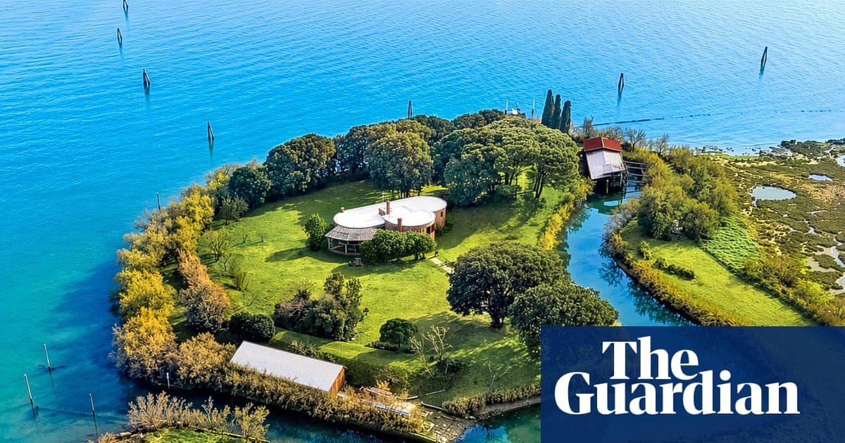 ‘An enchanting oasis’: Venetian island with Napoleonic fort up for sale
