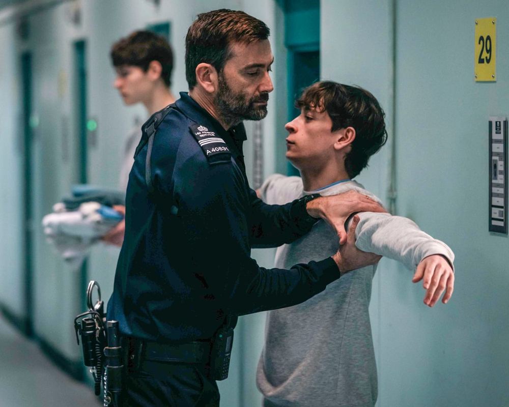 TV tonight: David Tennant stars in a brutally brilliant prison drama