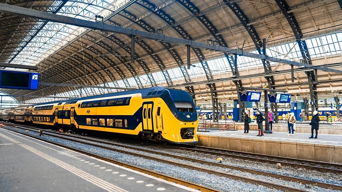 You can travel all around the Netherlands by train for €49 a month this summer