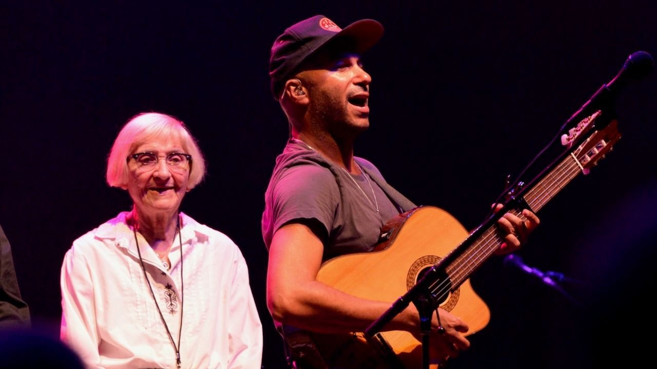 Tom Morello Announces Passing of Mother Mary Morello