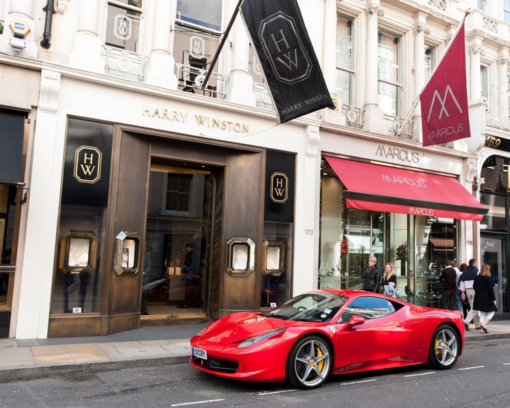Academics urge UK PM to adopt targeted 2% wealth tax