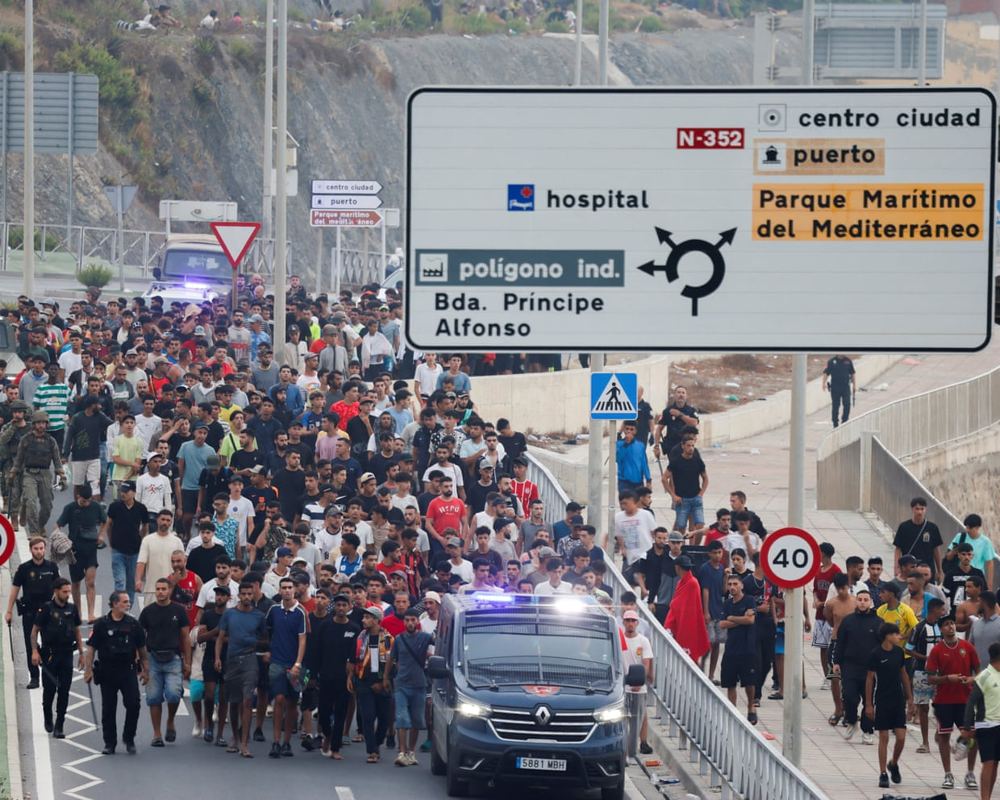 EU summons emergency summit as Ceuta migrant crisis fractures Schengen