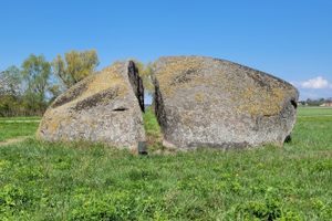 Klövasten (Cloven Stone) in Glemmingebro, Sweden