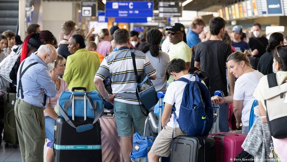 EU set to approve air travel passenger rights package
