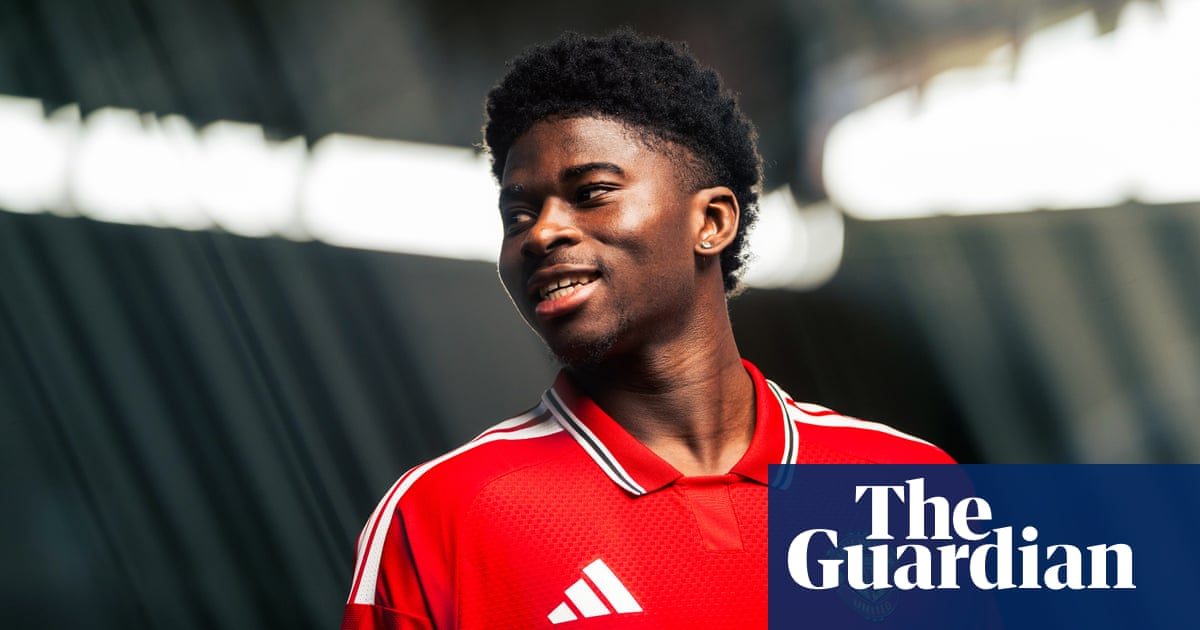 Manchester United confirm Carlos Baleba signing as midfield spend nears £150m