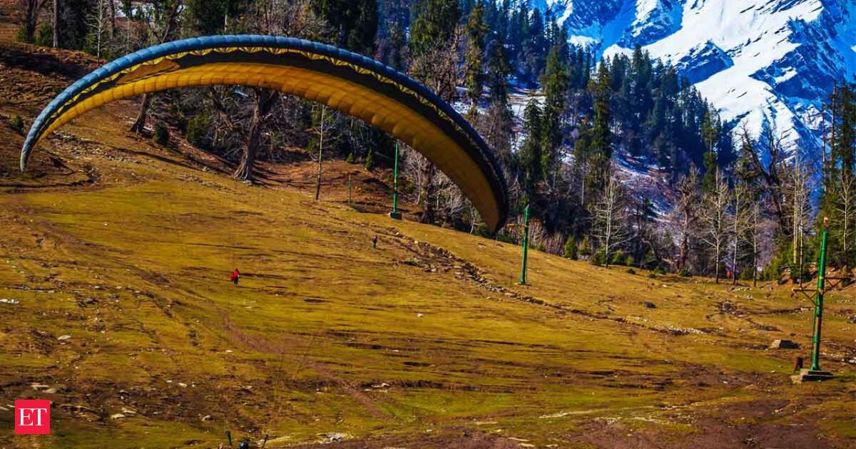 Manali emerges as India's adventure capital, sets global benchmark for heli-skiing, paragliding