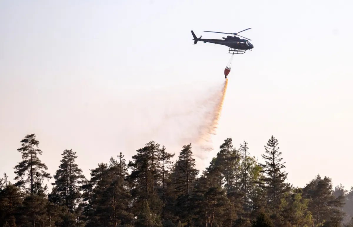 High risk of fire in large parts of Sweden as heat continues