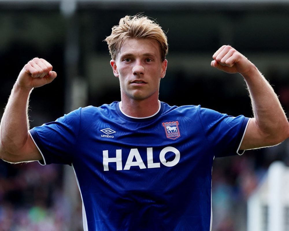 Flemming and Ipswich floor 10-man Crystal Palace with 90th-minute winner
