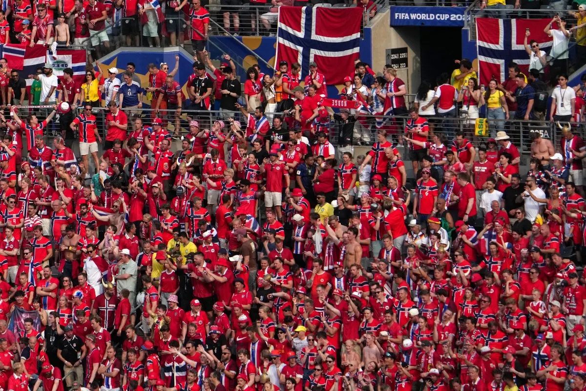VIDEOS: Oslo parties after Norway make World Cup history against Brazil