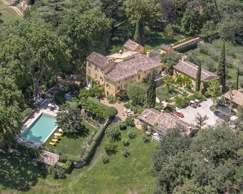Wildfires force Clooney family to evacuate primary residence in southern France