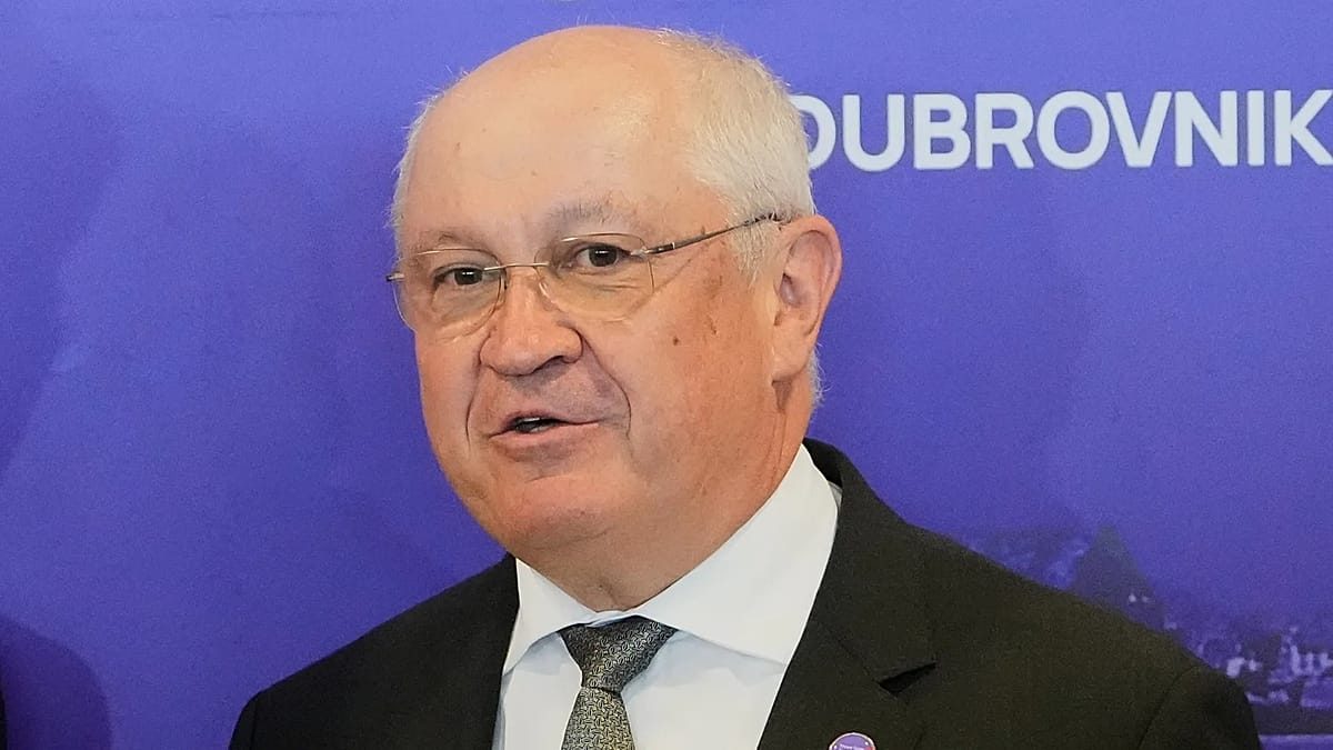 Moldovan prime minister Alexandru Munteanu resigns after eight months in office