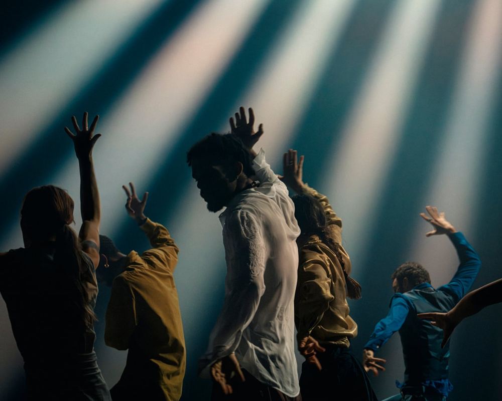 Hofesh Shechter’s junior company explores rave culture in London