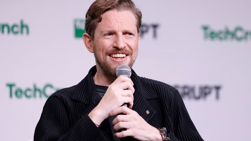 Automattic says Mullenweg is CEO again, three days after removing him