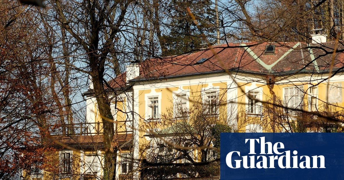 Porsche magnate puts historic Salzburg villa up for sale after row over private ‘tunnel for one’