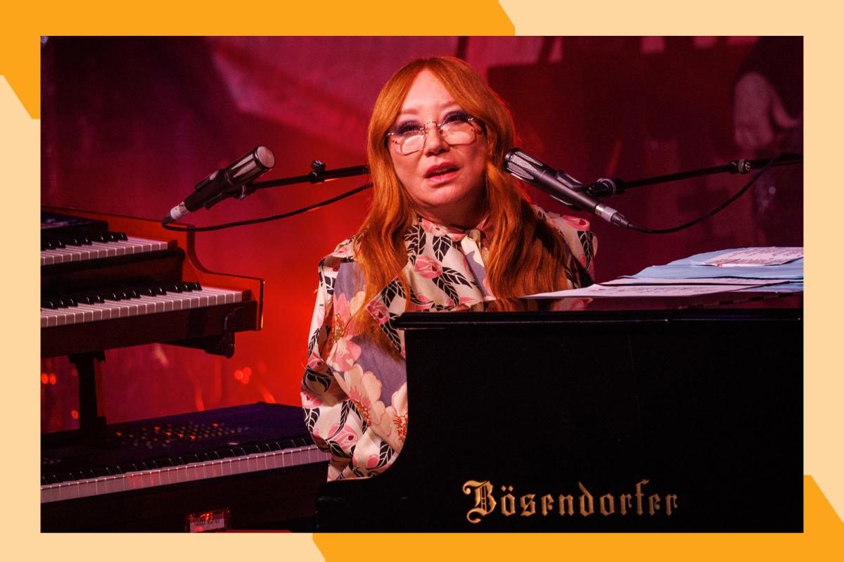 How much are last-minute Tori Amos tickets? Get them with a discount