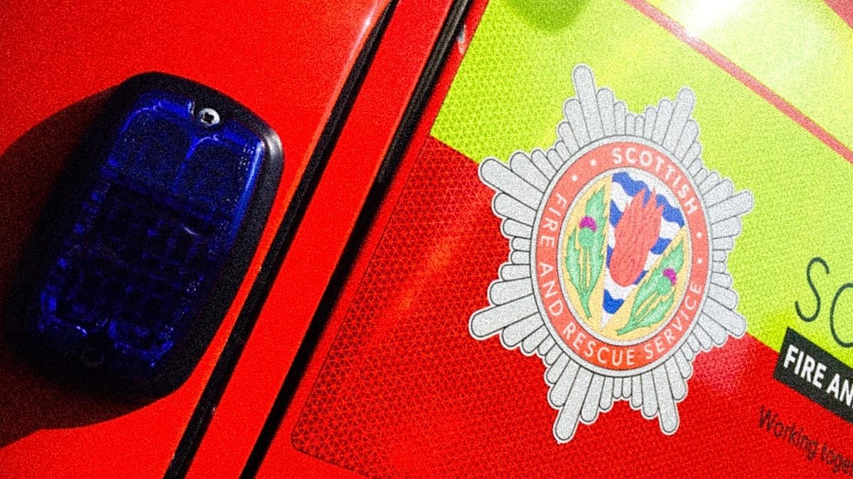 Firefighters tackle large Edinburgh blaze as historic building left in ruins