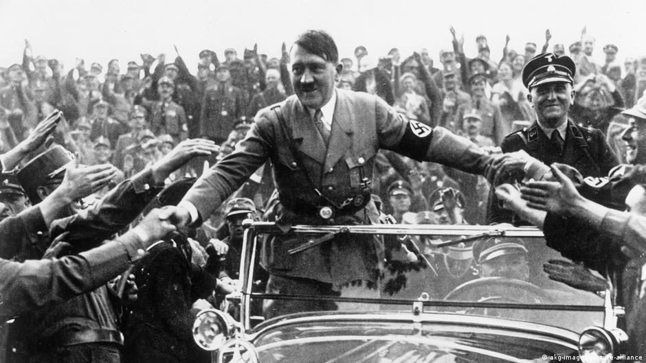 How do Germans cope with having Nazi grandparents?