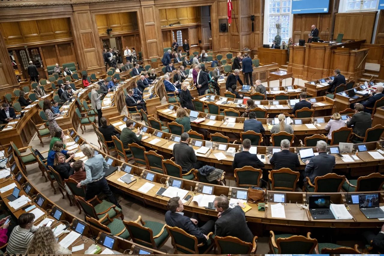 New Danish government relaunches proposal to loosen work permit rules