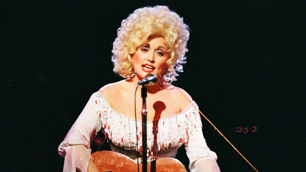 Dolly Parton Estate Announces "Dollyfest" Shows in Nashville, London