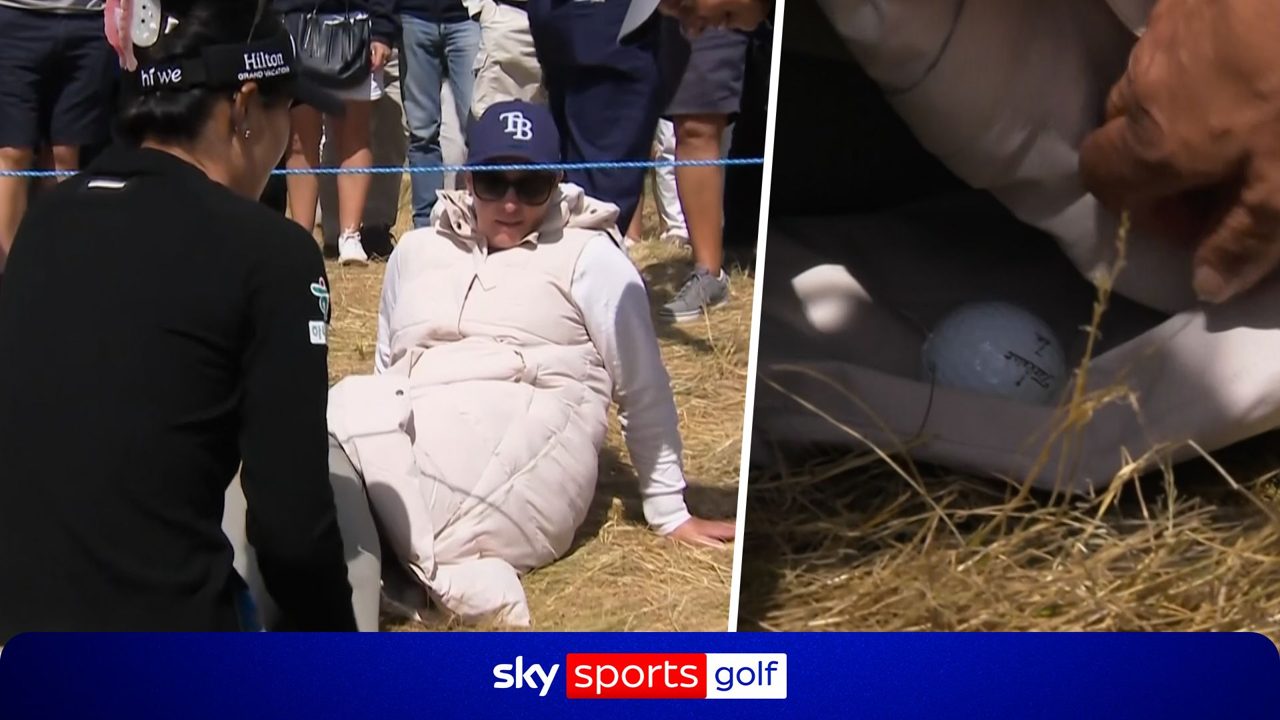 What are the chances?! Ko's ball gets lost in spectator's coat!