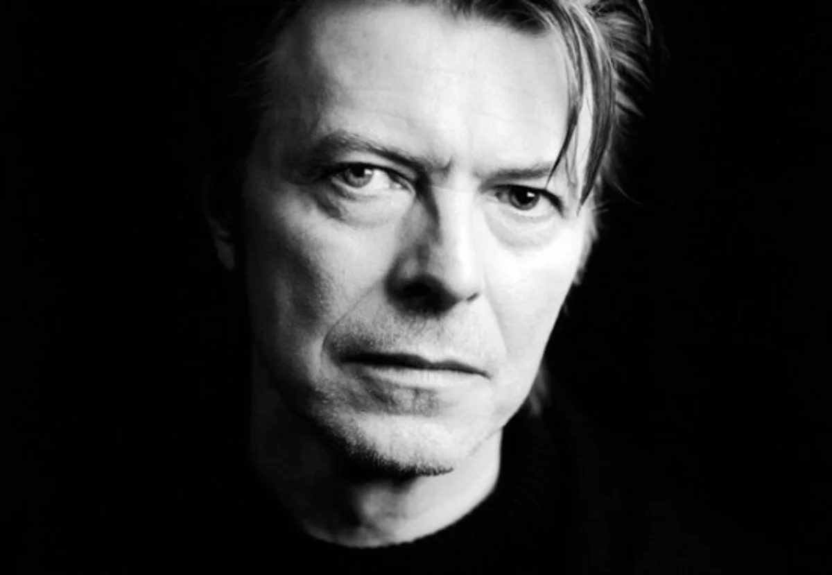 V&A announces national tour of David Bowie archive