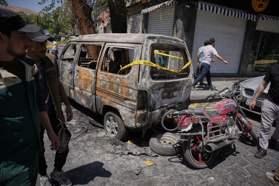 UPDATE: Explosions rock Damascus as Macron visits...
