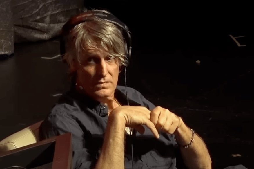 Venues Should Stop Giving Stephen Malkmus Black Towels