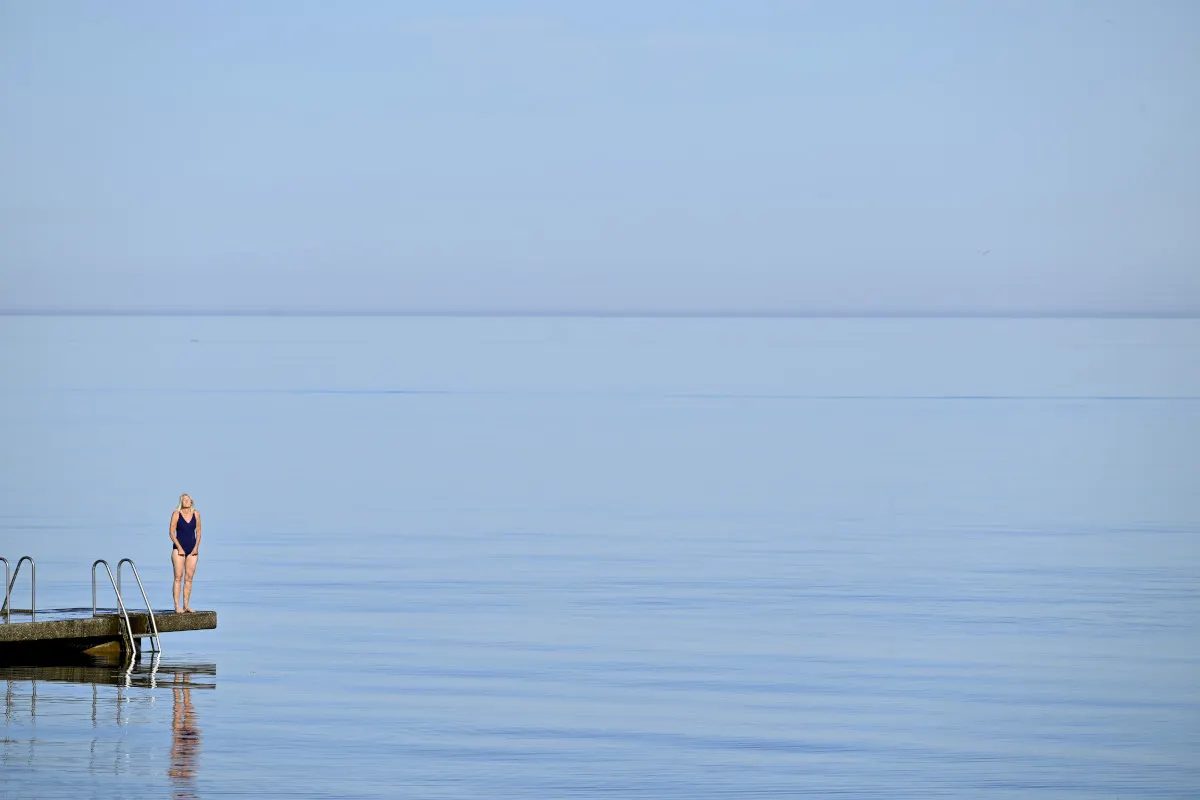 Gotland tourists urged to skip showers and wash in the Baltic Sea