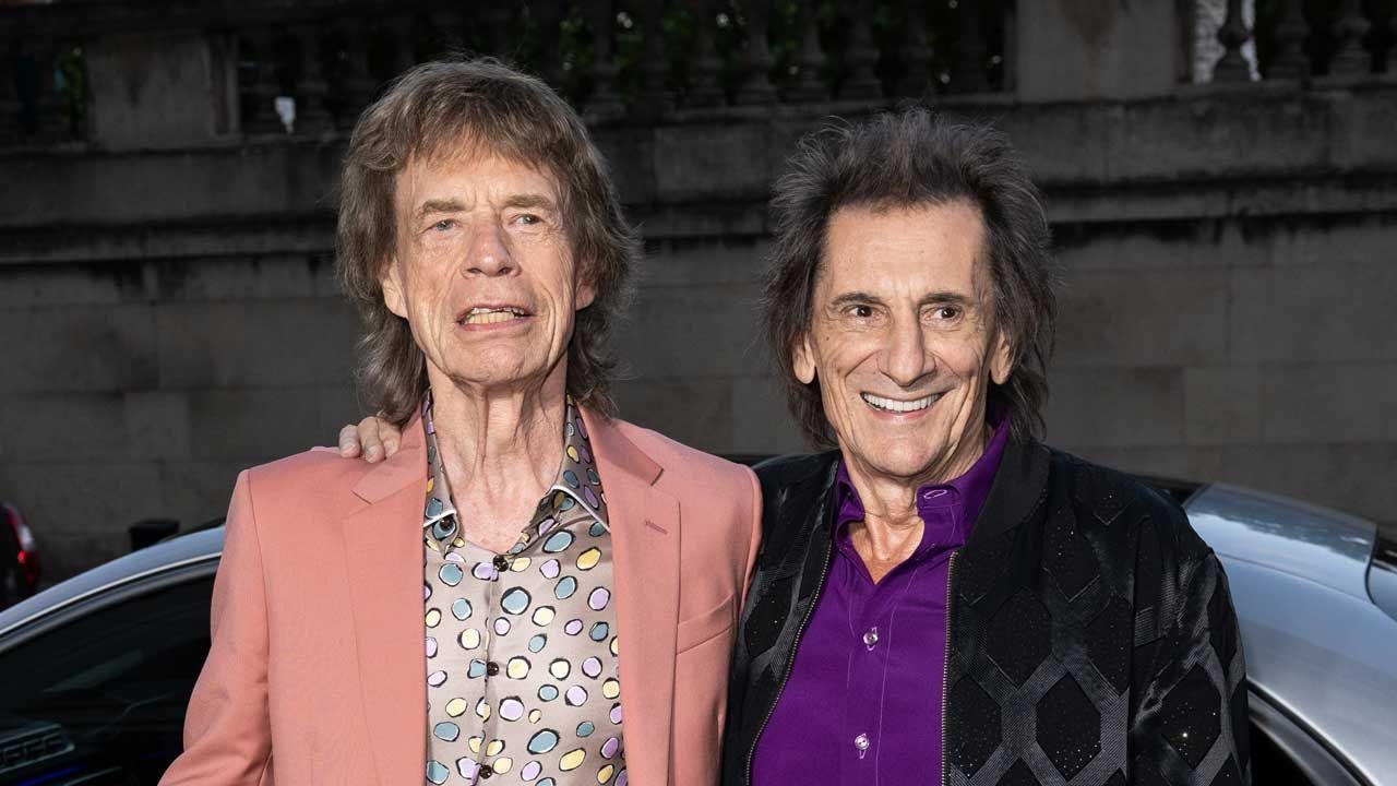Watch Mick Jagger and Ronnie Wood play live at a Rolling Stones listening party in London