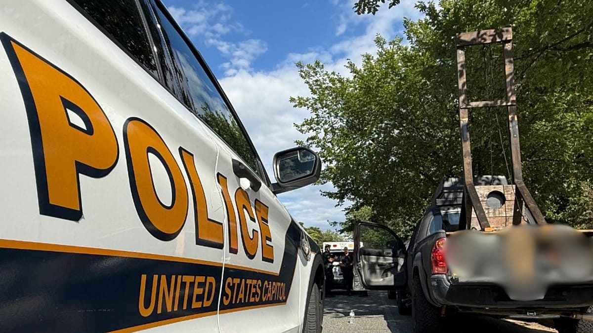 US police arrest driver transporting guillotine in truck in Washington