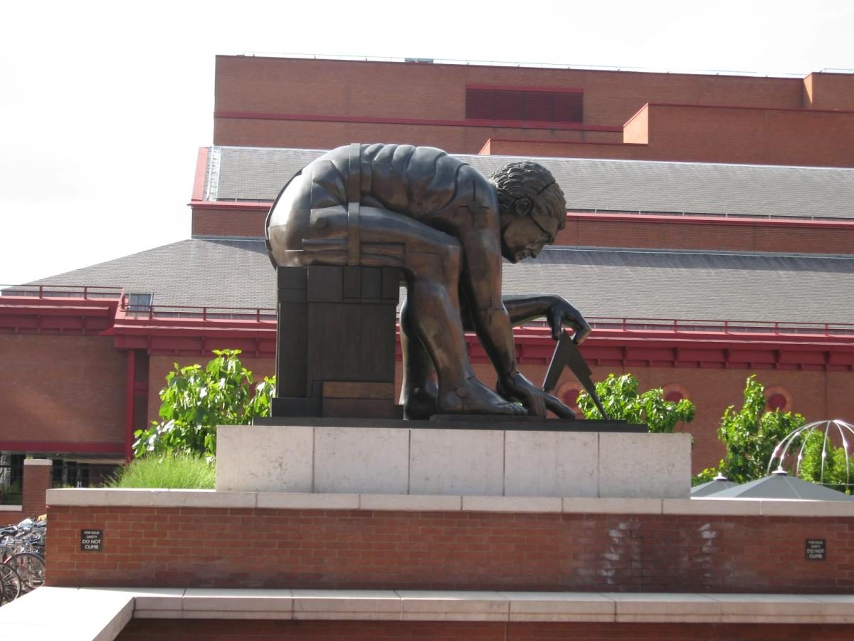 UK government leaving museums vulnerable with ‘hands-off approach’, parliamentary report says