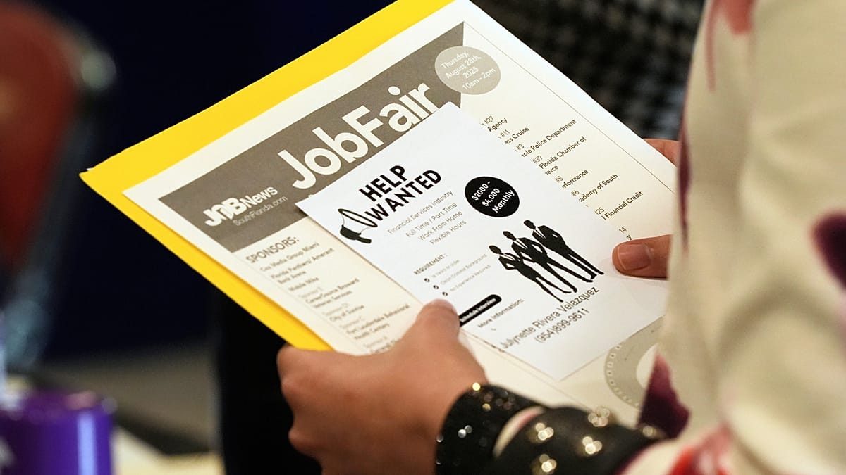 US job growth plummets as eurozone unemployment holds at record low