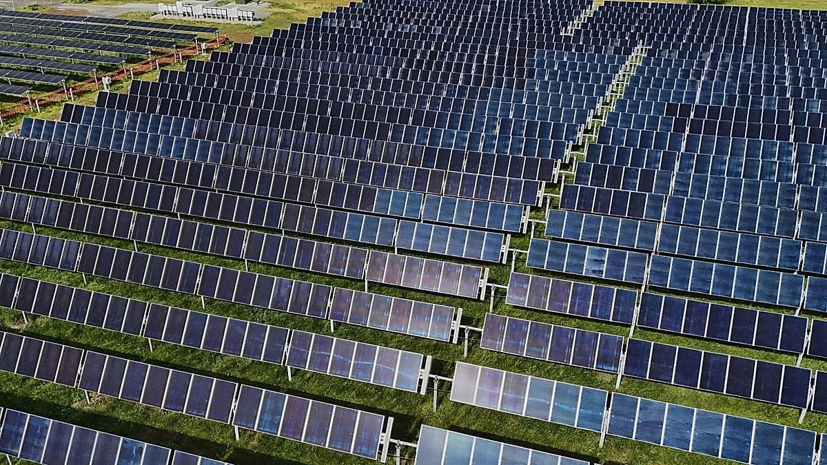 UK firm running Portugal's largest solar plant files for insolvency
