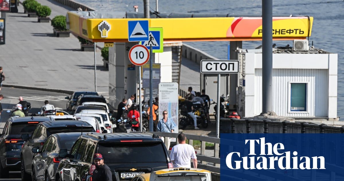 Russian cities feel the pinch amid worsening fuel shortages