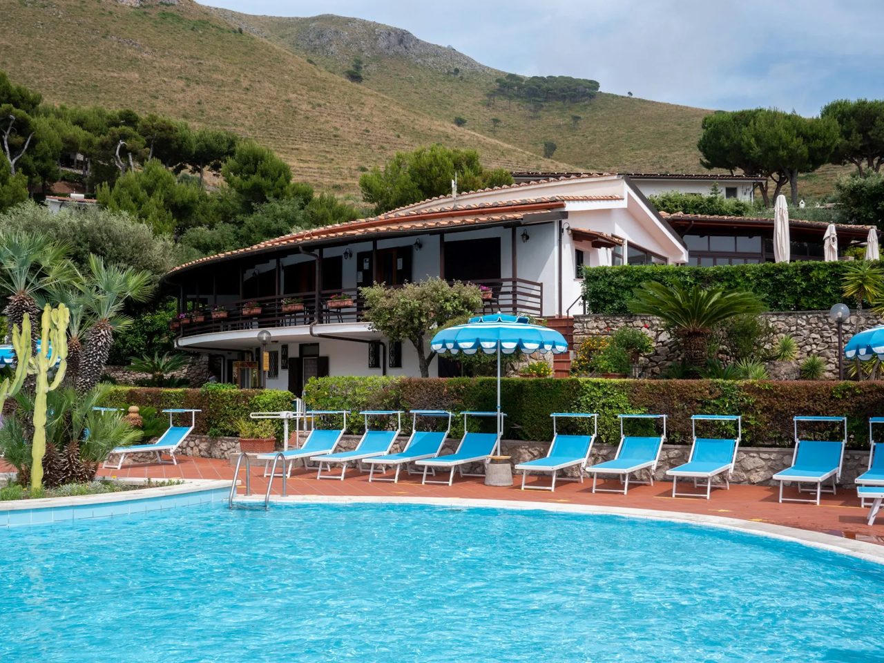 Public swimming pools in Italy: Where (and how) to cool off