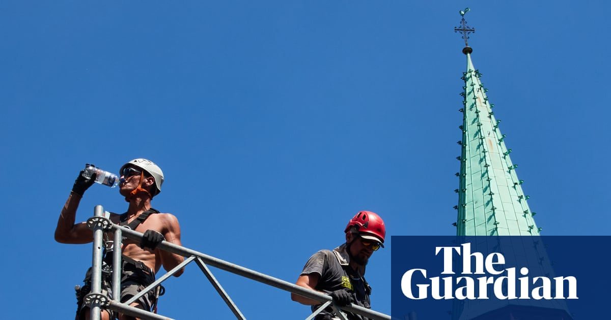 Weather tracker: Heatwave on course to tip temperatures over 40C in Germany and Poland