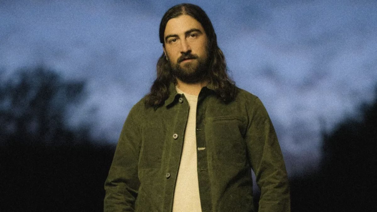 Noah Kahan Calls Out Fans for Stealing Vermont Road Sign Named in His Song