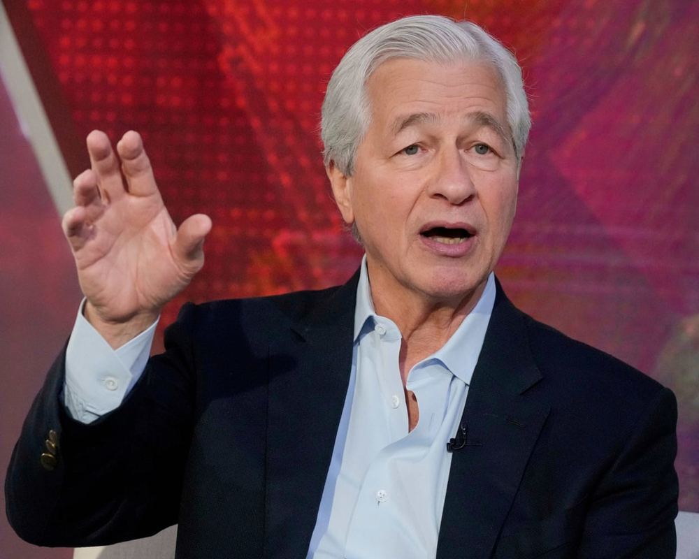 Dimon warns Burnham over bank taxes, threatens London HQ